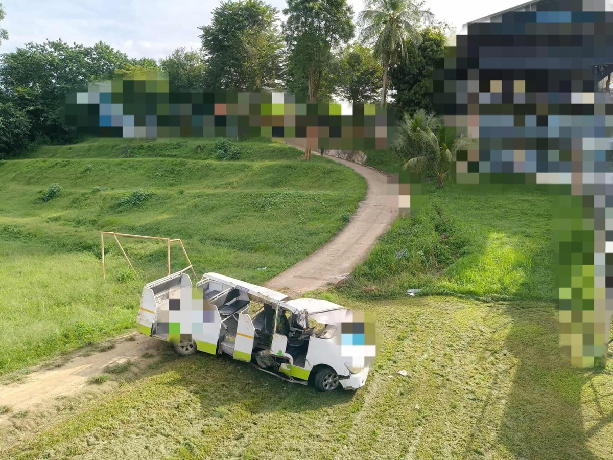 Скатился вниз, перевернулся и встал на колеса. 