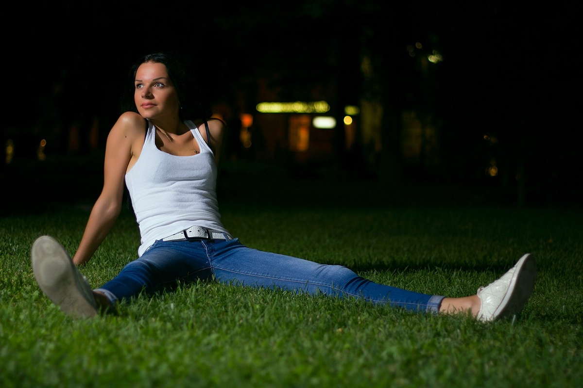 Одна из первых коммерческих съемок с накамерной вспышкой и зонтиком в качестве модификатора