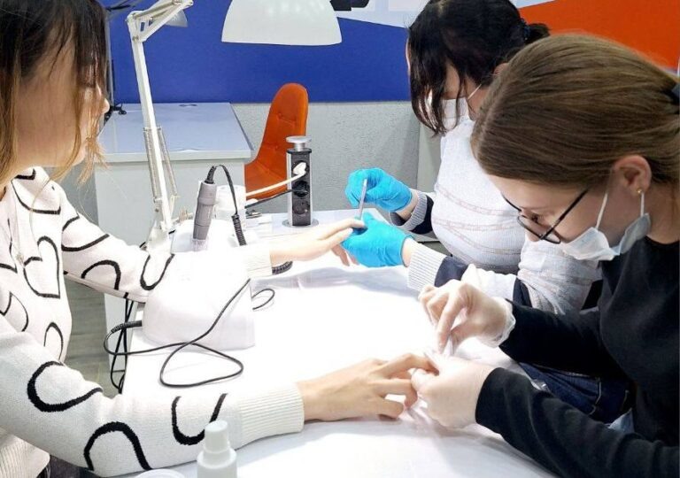    142 оренбуржца в этом году получили первую профессию благодаря кадровым центрам Оренбуржье