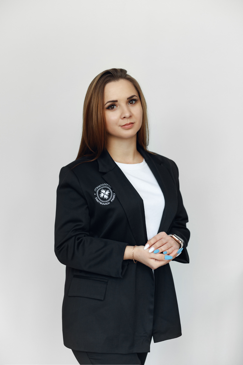 Фотография взята с сайта стоматологии Дмитрович Фэмили https://www.dmitrovich.ru/