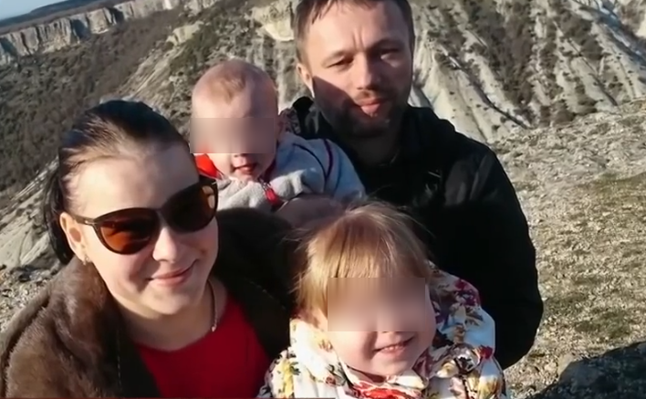 Мёртвую падчерицу усадил на пассажирское кресло. Тайна гибели 5-летней Даши