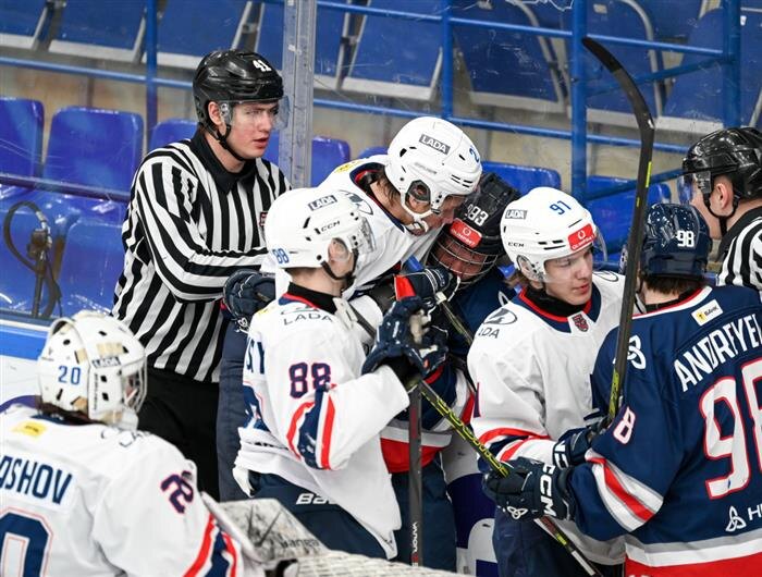    ФОТО: пресс-служба ХК "Лада"