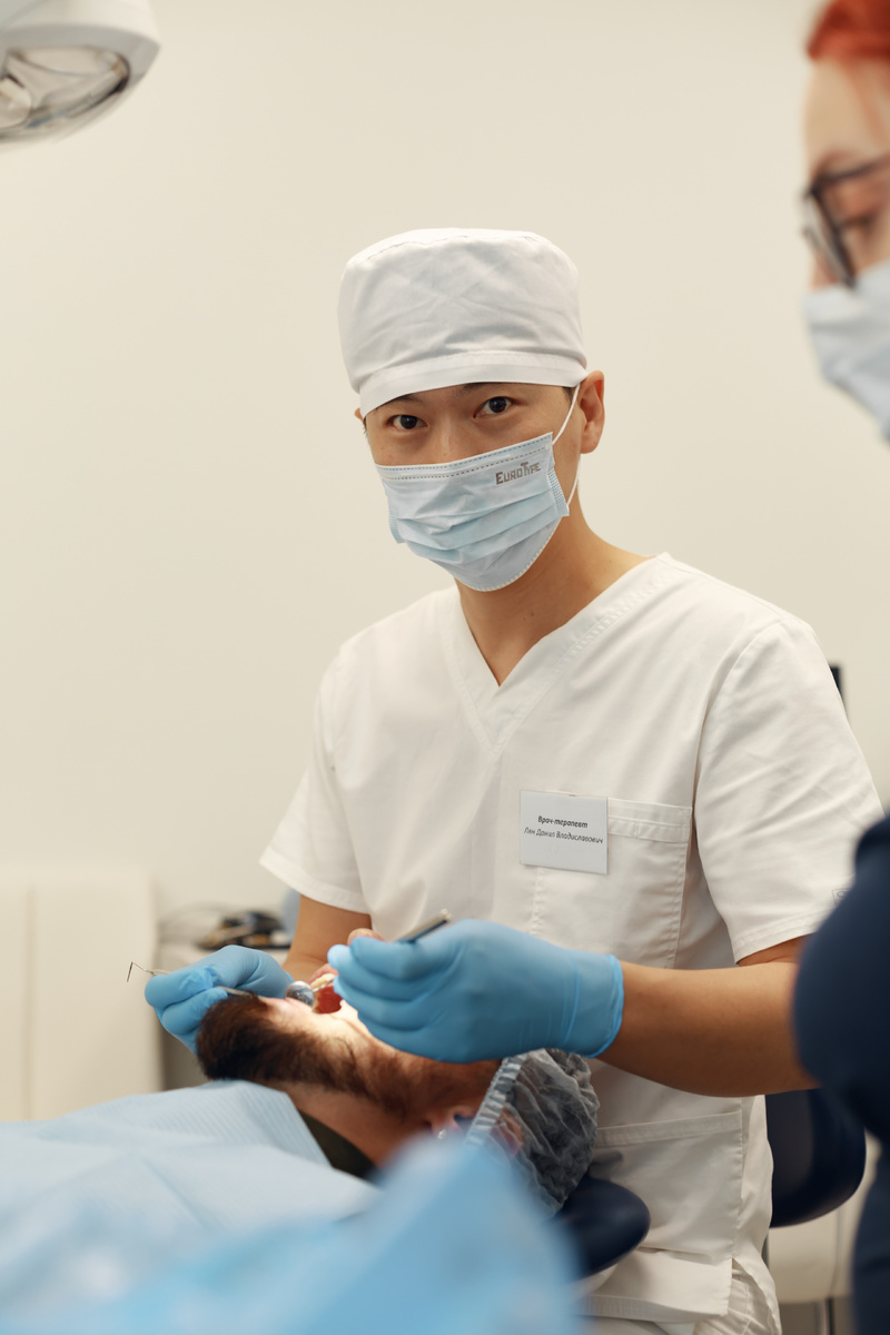 Фотография взята с сайта стоматологии Дмитрович Фэмили https://www.dmitrovich.ru/