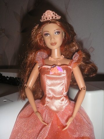 Оригинальный образ. Платье к сожалению не сохранилось.