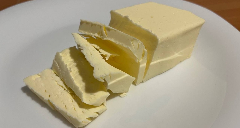    Как отличить настоящее сливочное масло от подделки: продавщица случайно проболталась про эту цифру на упаковке
