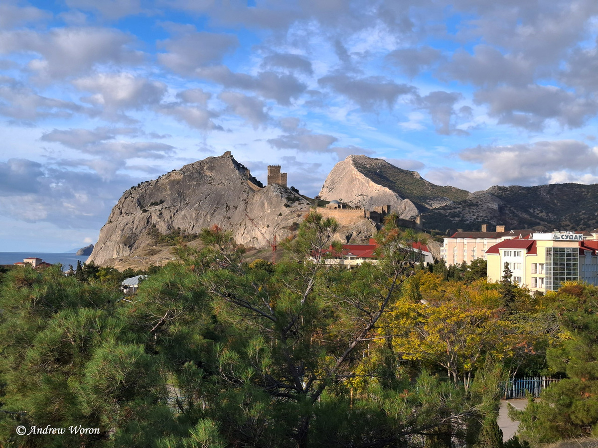 Вид с набередной на Судакскую крепость