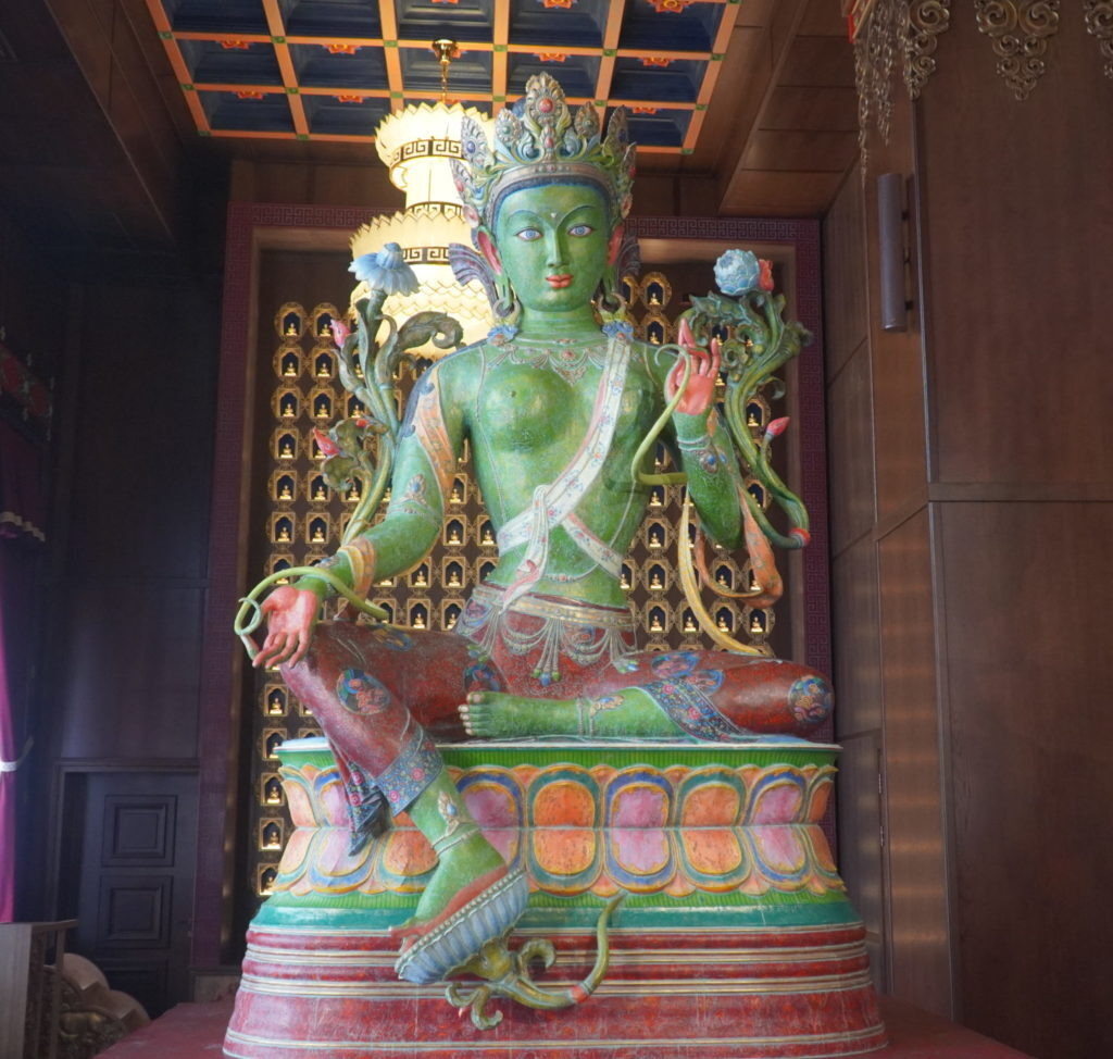 зеленая тара статуя