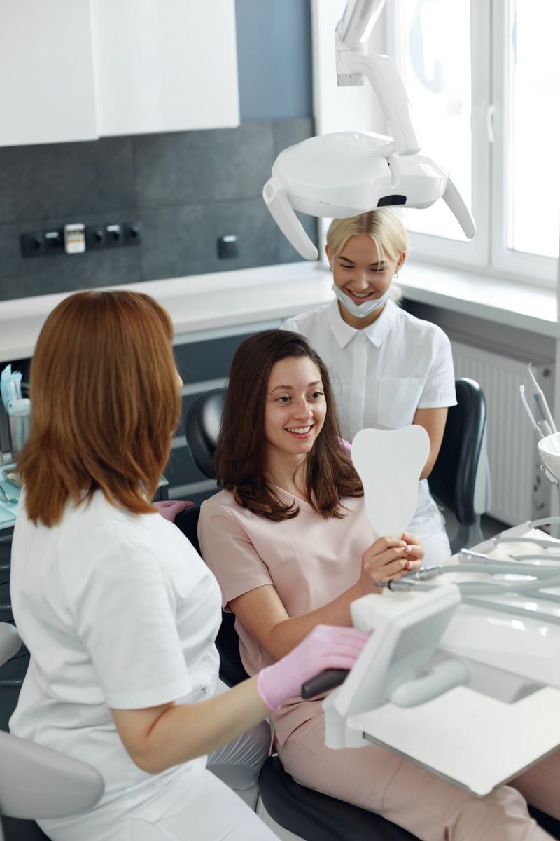 Фотография взята с сайта стоматологии Дмитрович Фэмили https://www.dmitrovich.ru/