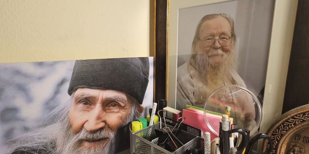 Старцев больше нет, потому что нет послушников