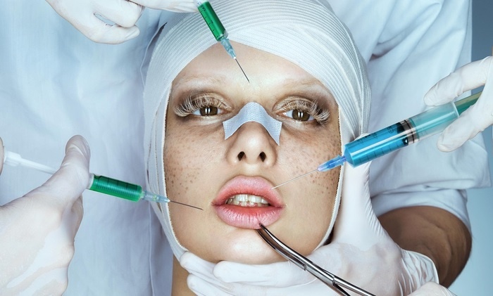    Жительница Южной Кореи перенесла 400 пластических операций, потратив $200 тысяч