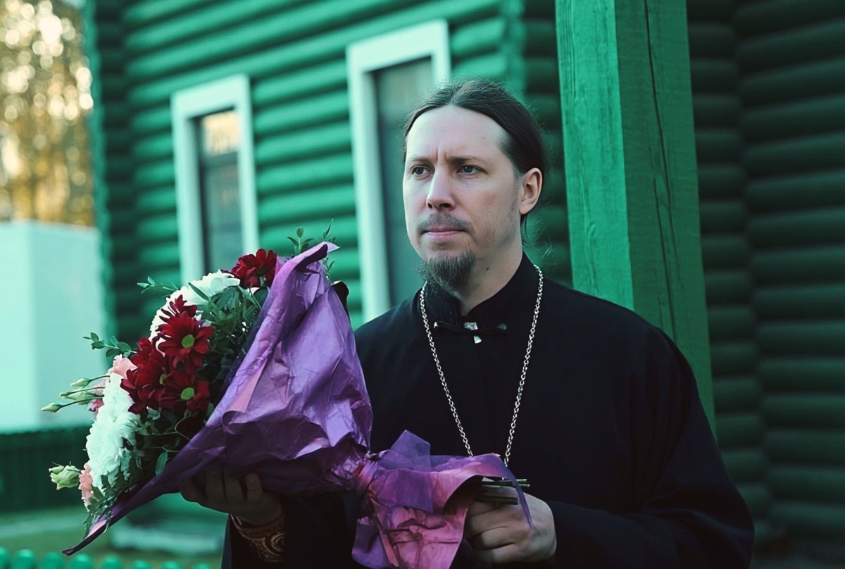 Пётр Устинов — иерей, клирик храма в честь священномученика Петра Крутицкого (г. Челябинск).