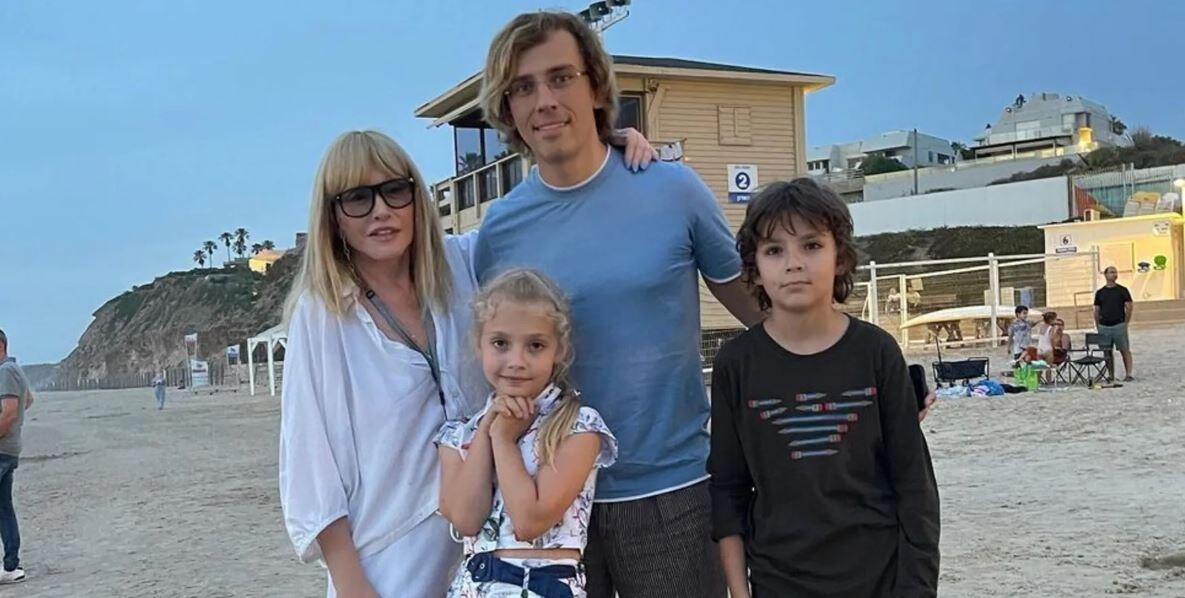 Пугачева с семьей