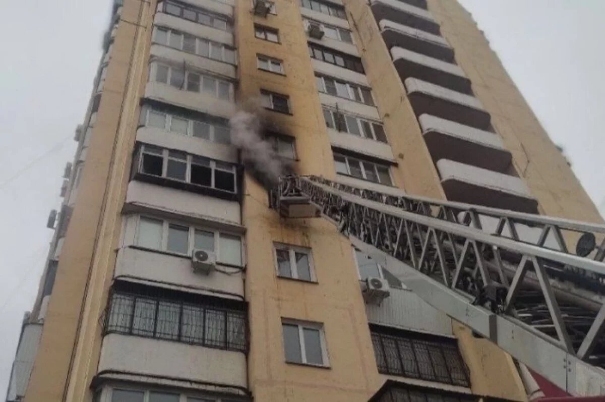    Двух жителей Челябинска спасли на пожаре в многоэтажном доме