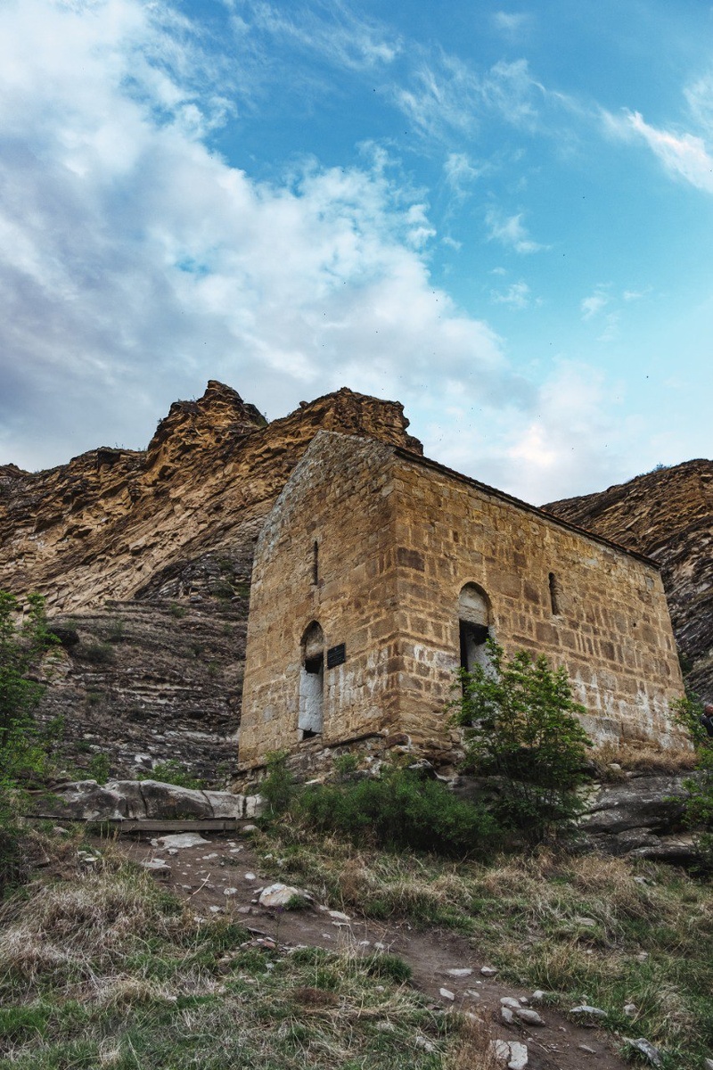 Вот так он и выглядит, храм, которому больше 1000 лет.