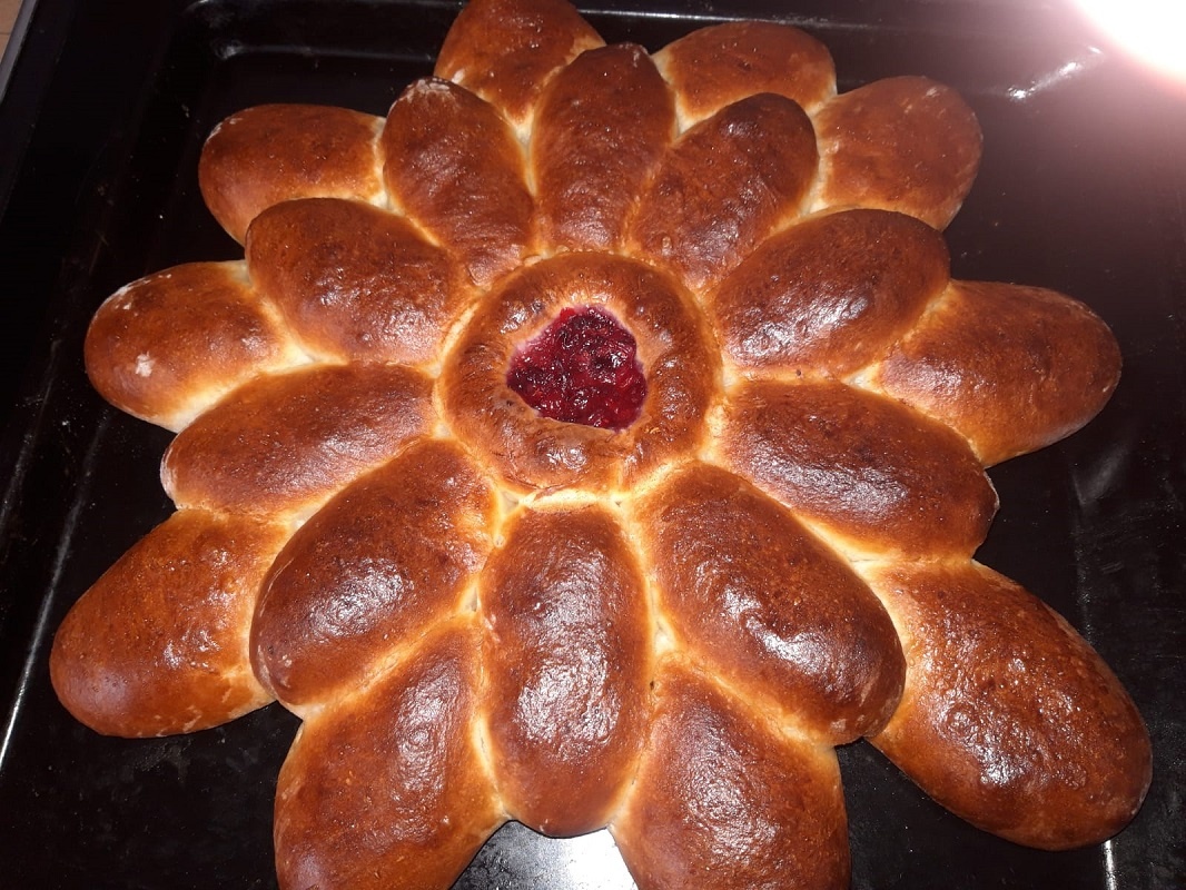    Такой пирог прекрасно подойдёт для большой компании