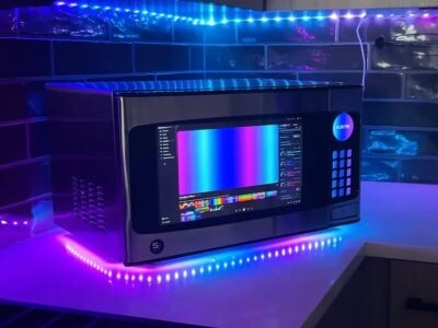    Микроволновку превратили в игровой ПК на базе RTX 5060