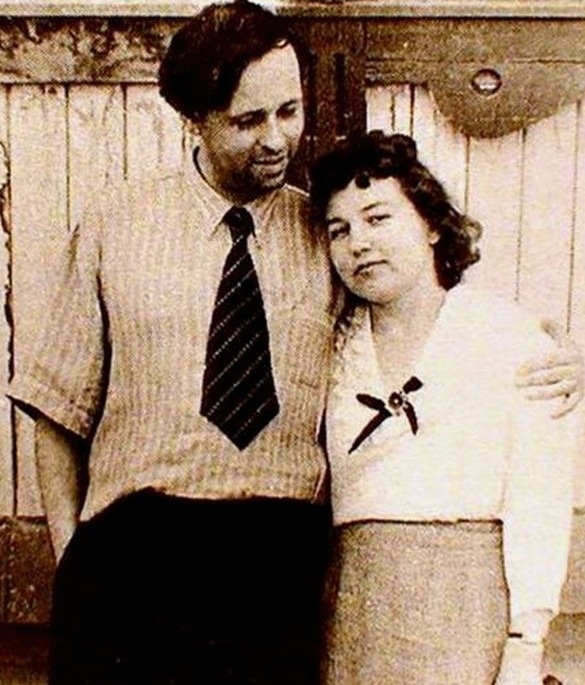 Андрей Сахаров со своей первой женой Клавдией Вихиревой