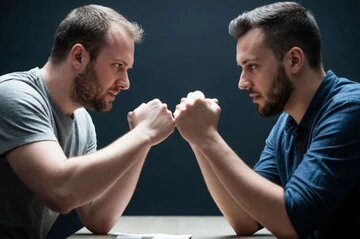    В Свердловской области мужчина убил знакомого после игры в «Камень, ножницы, бумага»