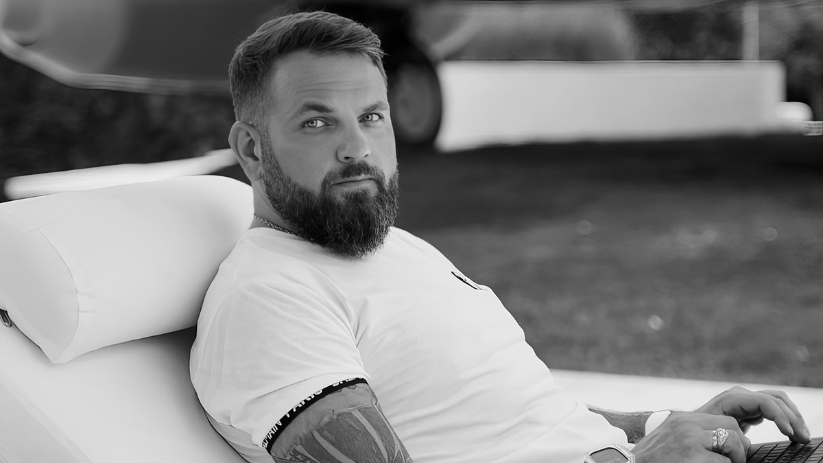   @t0r- Роман Новак