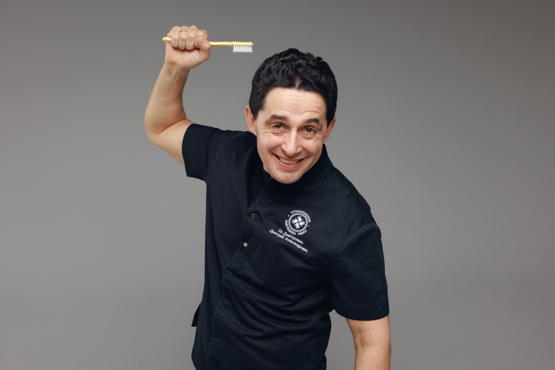 Фотография взята с сайта стоматологии Дмитрович Фэмили https://www.dmitrovich.ru/