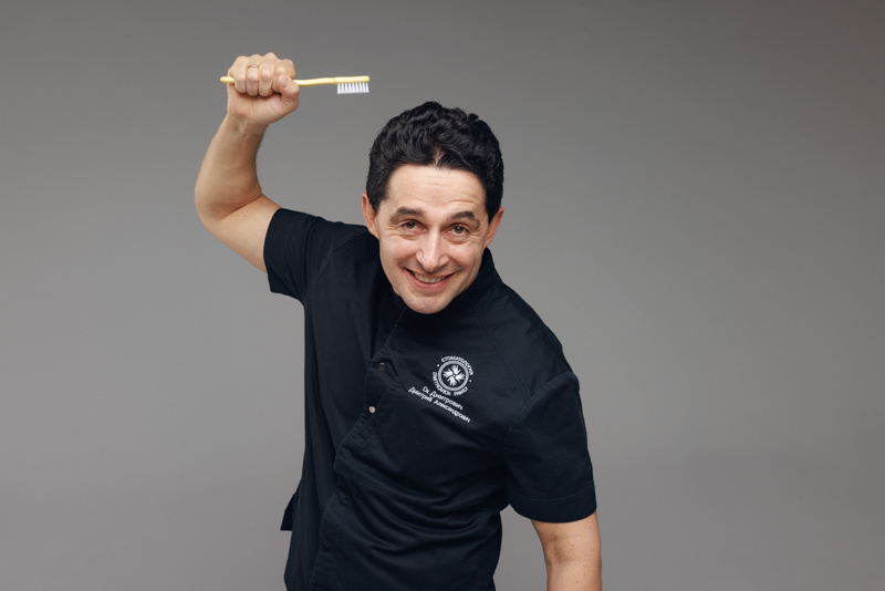 Фотография взята с сайта стоматологии Дмитрович Фэмили https://www.dmitrovich.ru/