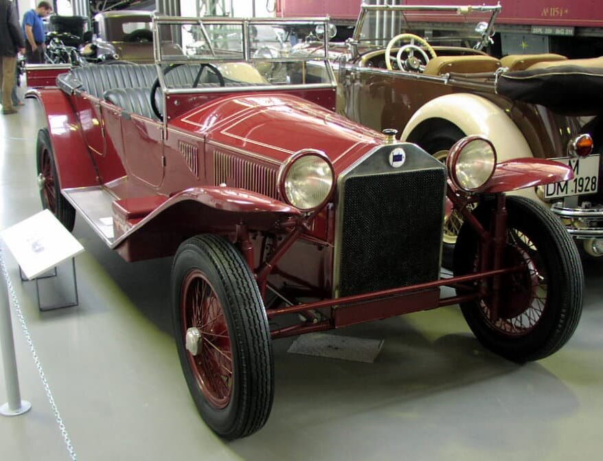   Lancia Lambda