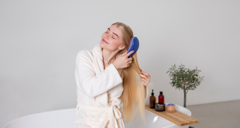    Добавляю 2 капли в шампунь и забыла про выпадение и рекие волосы: мой любимый домашний секрет