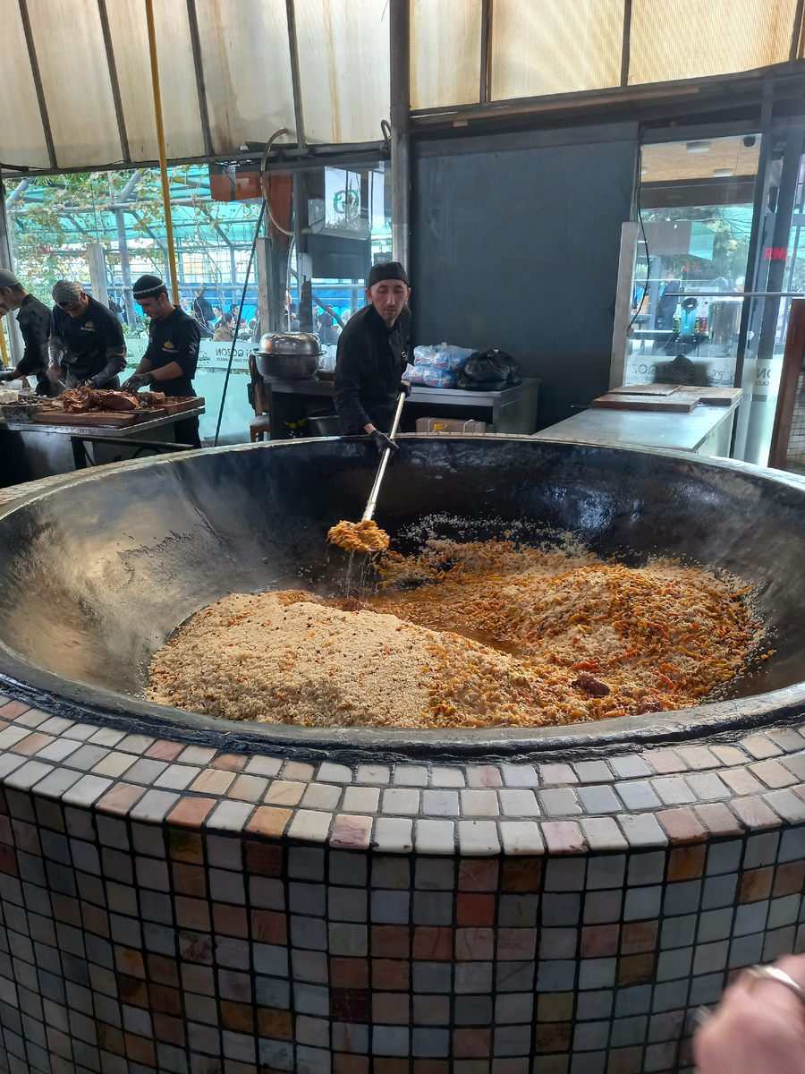 Рис закладывают мешками 