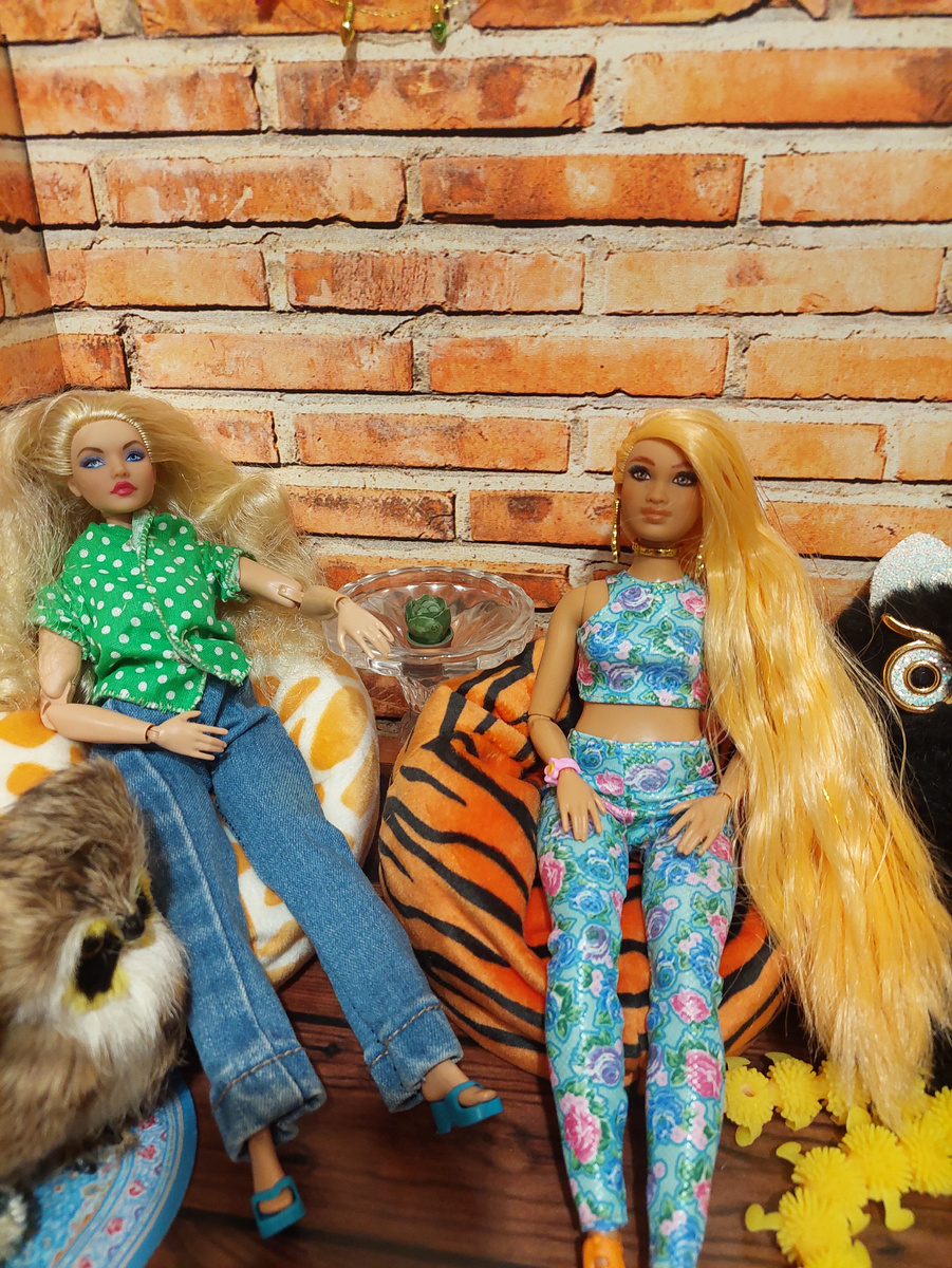 Ивангелина и Жанна.