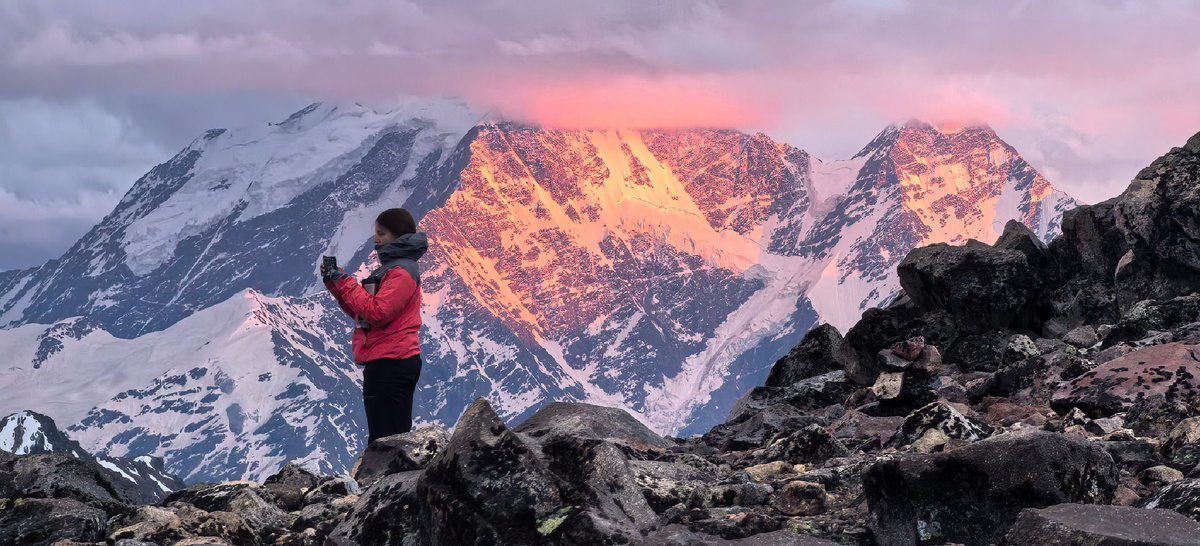 Вид на ледник "Семерка"