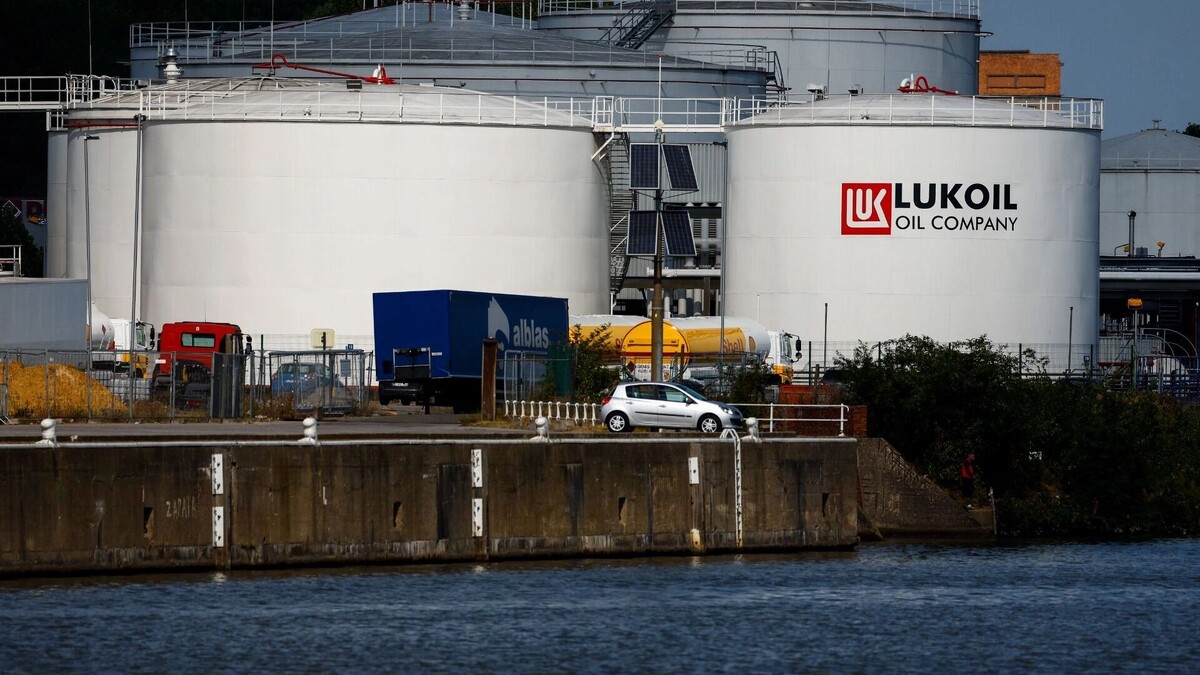 Gunvor отказали купить активы «Лукойл». Кто следующий? Фото: EPA/ТАСС
