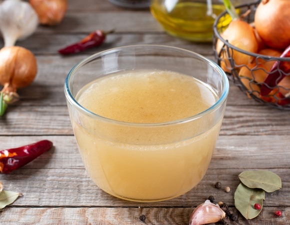 Как сделать коллаген своими руками: биотехнолог раскрыла, что на самом деле называют "домашним коллагеном"