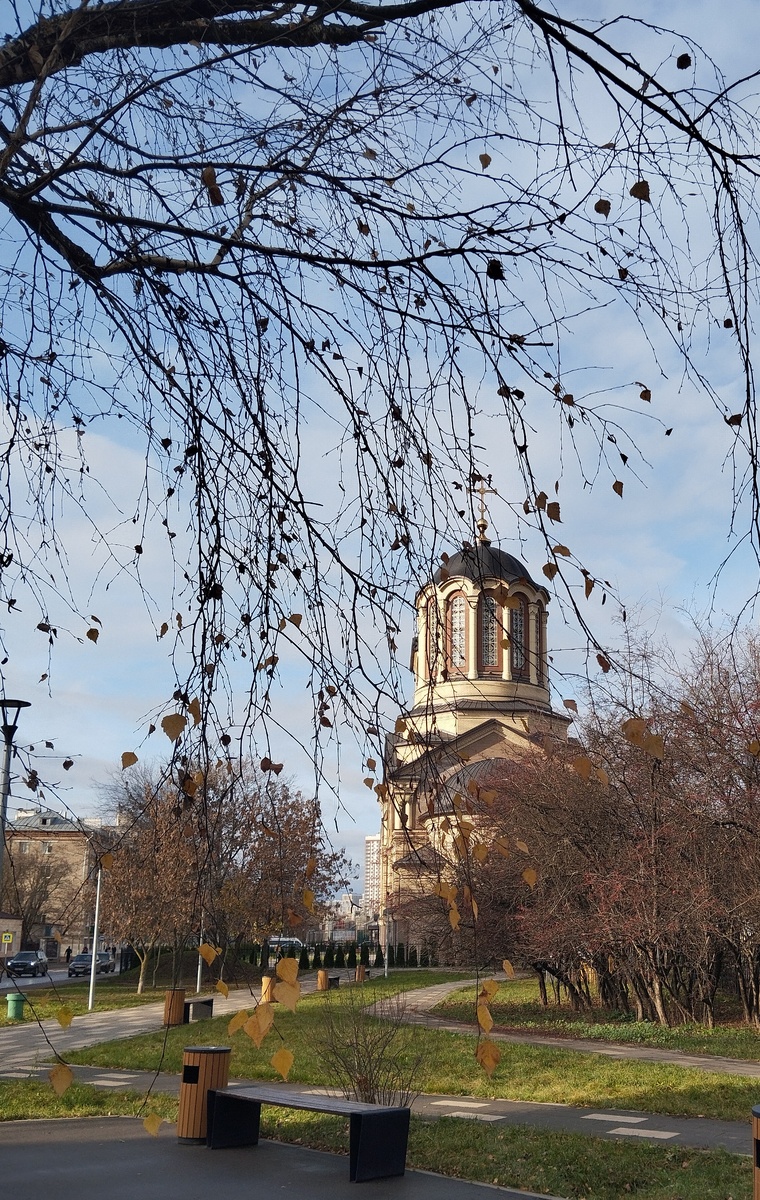 Храм Спиридона Тримифункского в Коптево. Фото автора.