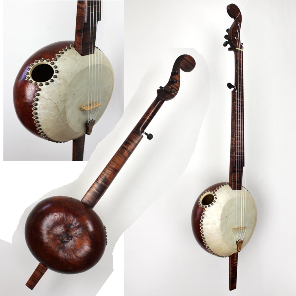 Карибский (ямайский) тыквенный банджер (современная реконструкция, не три, а пять струн)