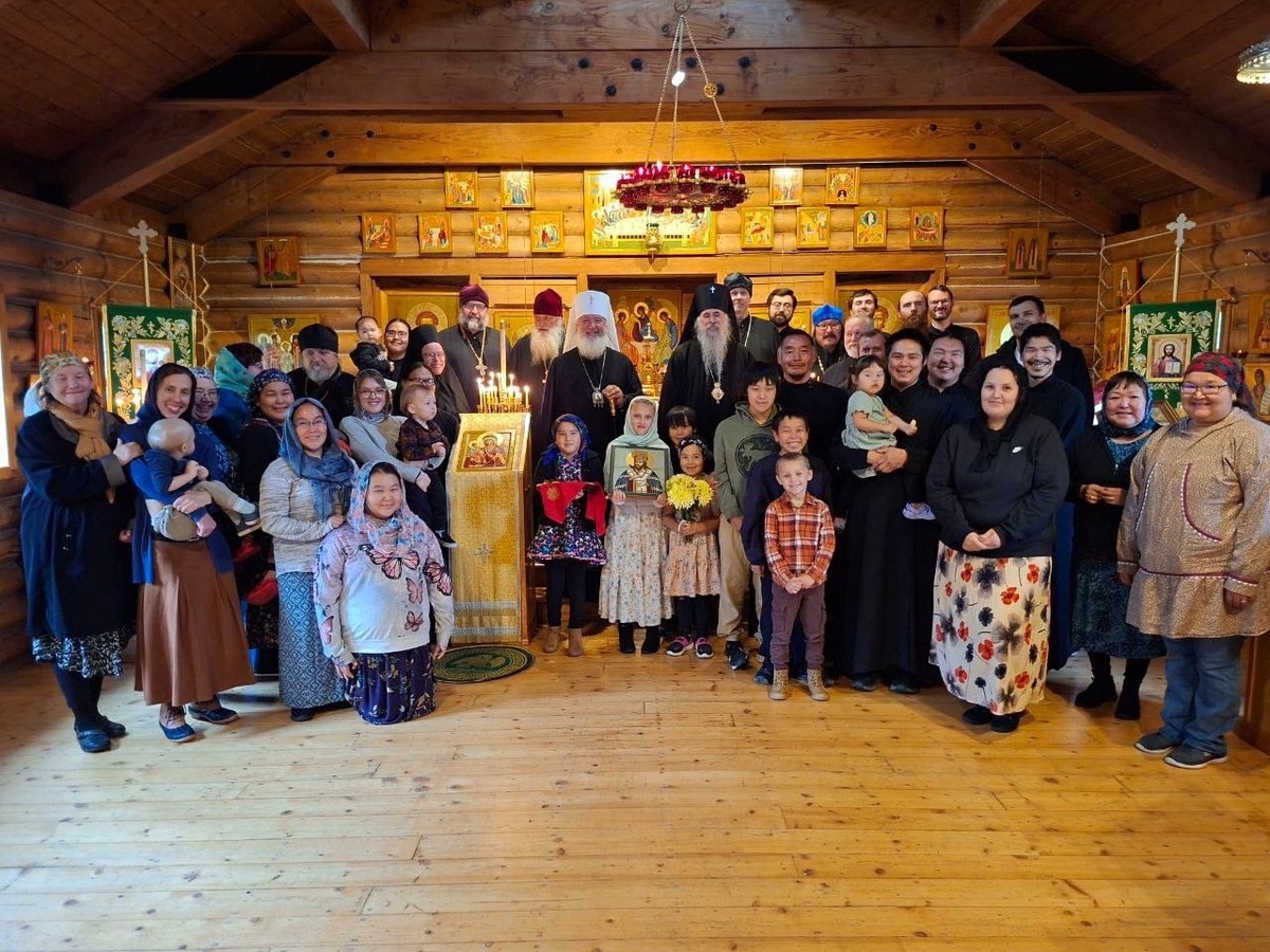 https://vk.com/irkutskaya_eparhiya язык на Аляске не сохранился, а православная вера - очень даже!