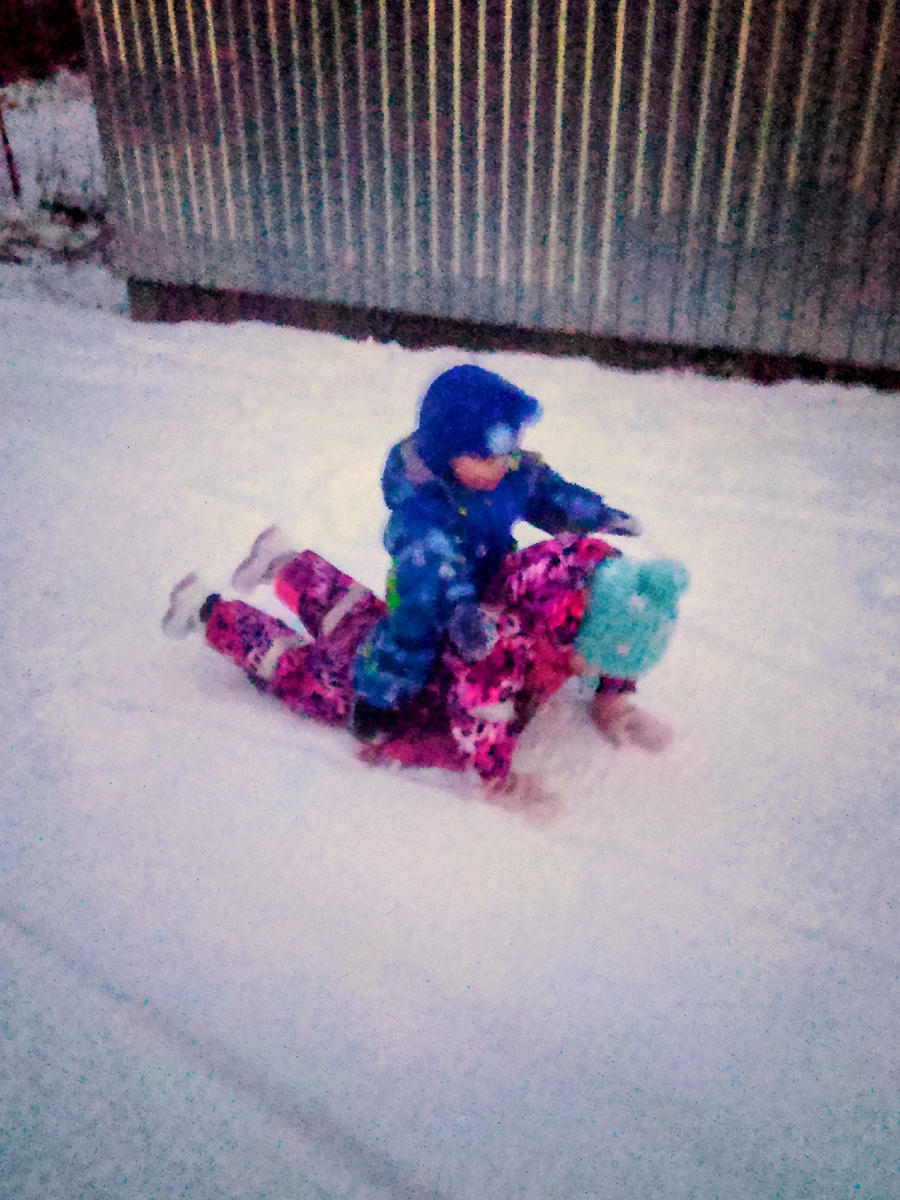 Резвяться детки