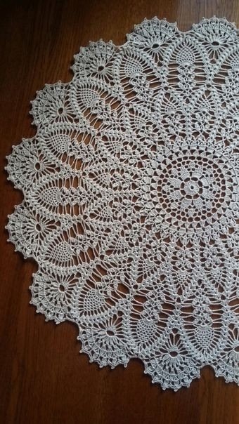 Красивая салфетка крючком 
