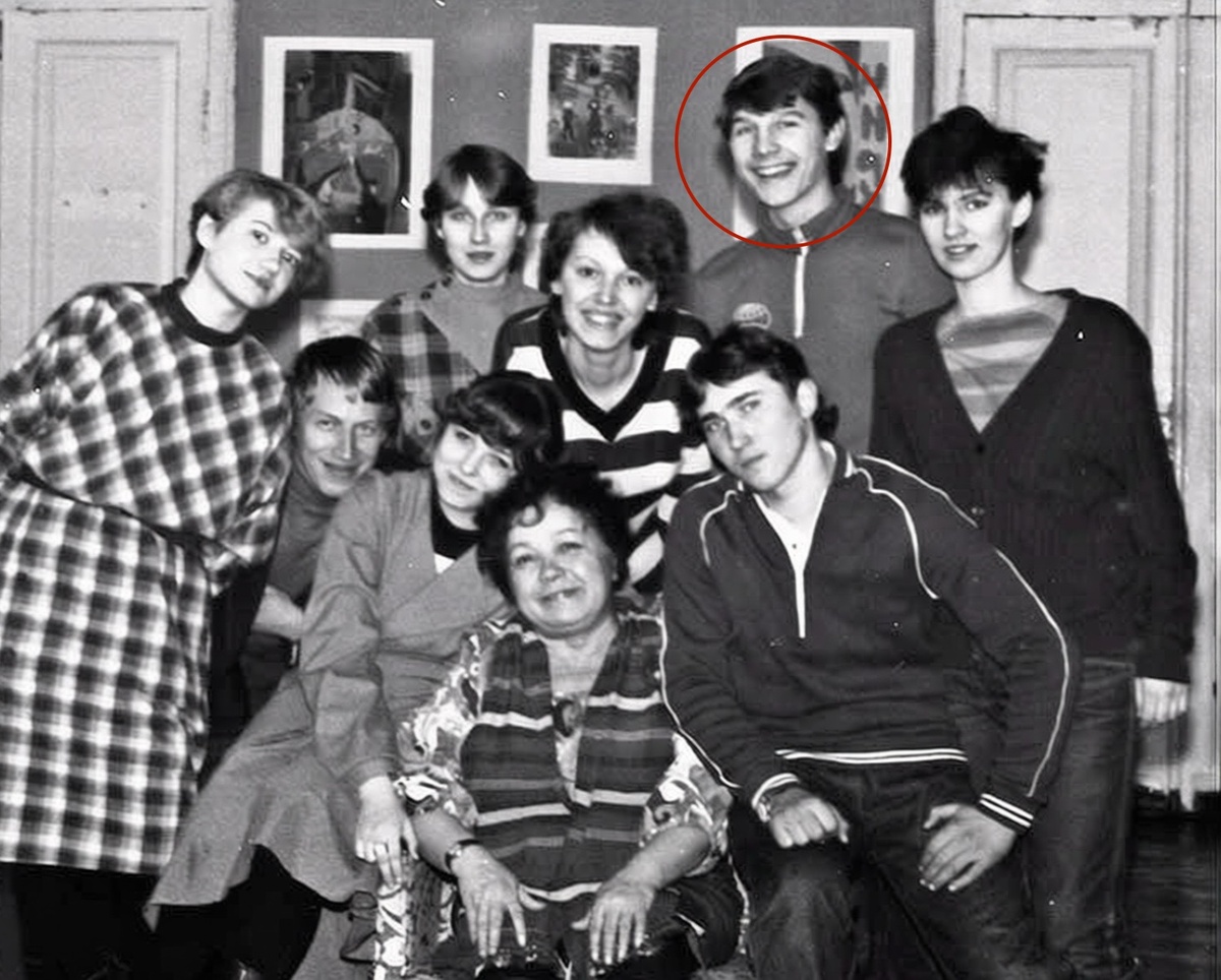 Сергей Угрюмов в школьном театре под руковдоством Риммы Тароненко