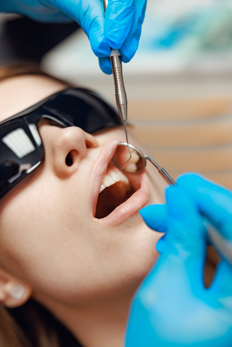 Фотография взята с сайта стоматологии Дмитрович Фэмили https://www.dmitrovich.ru/