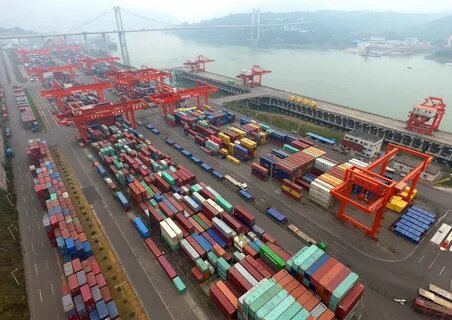 Фото из открытых источников. Контейнеры в порту