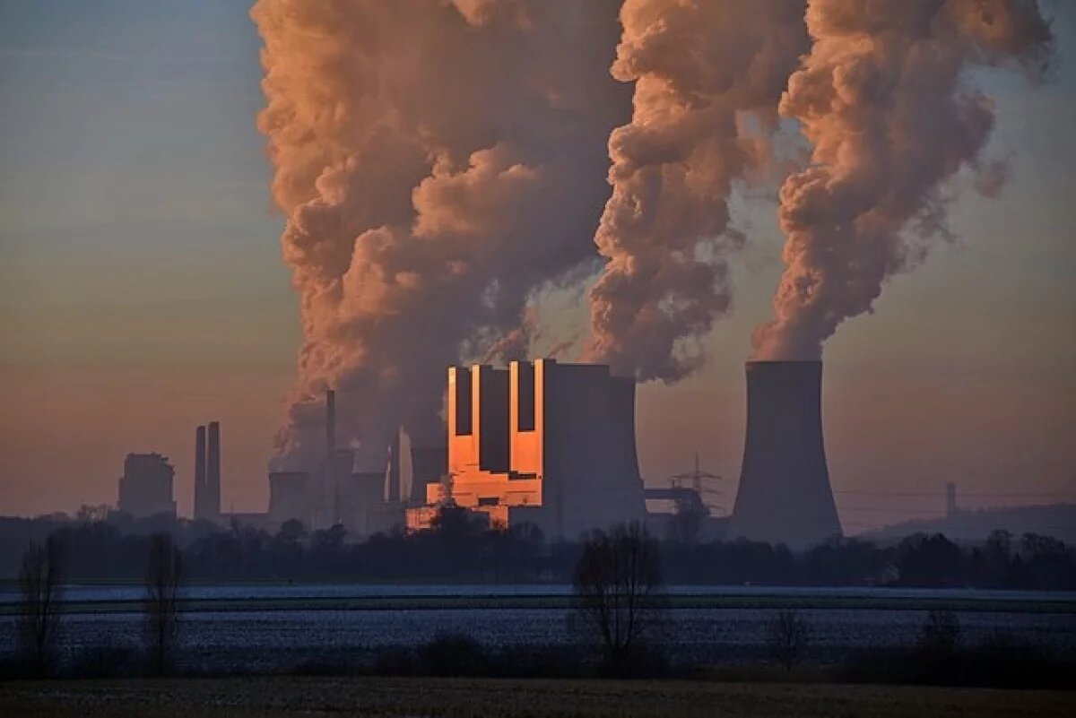    Коц призвал не верить громким заголовкам об остановке ТЭС на Украине