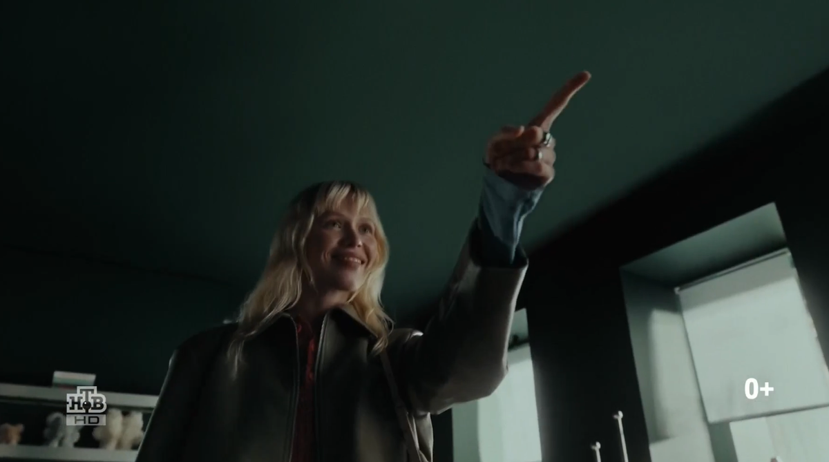 Кадр из рекламы Сбер "Самовыражение в тренде" (2025)