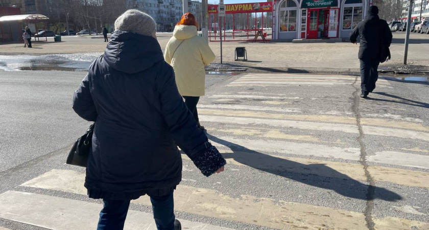    Ученые выяснили, сколько в среднем шагов в день нужно проходить пожилым людям