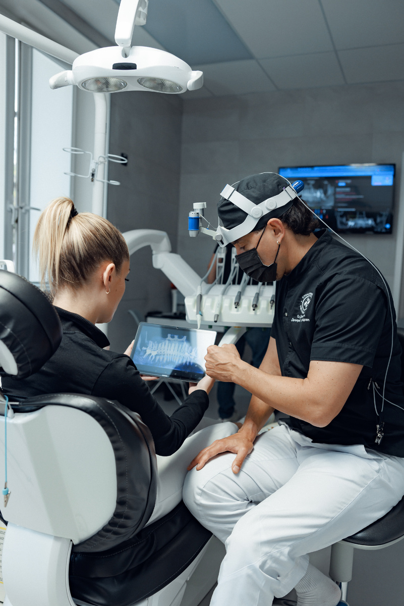 Фотография взята с сайта стоматологии Дмитрович Фэмили https://www.dmitrovich.ru/