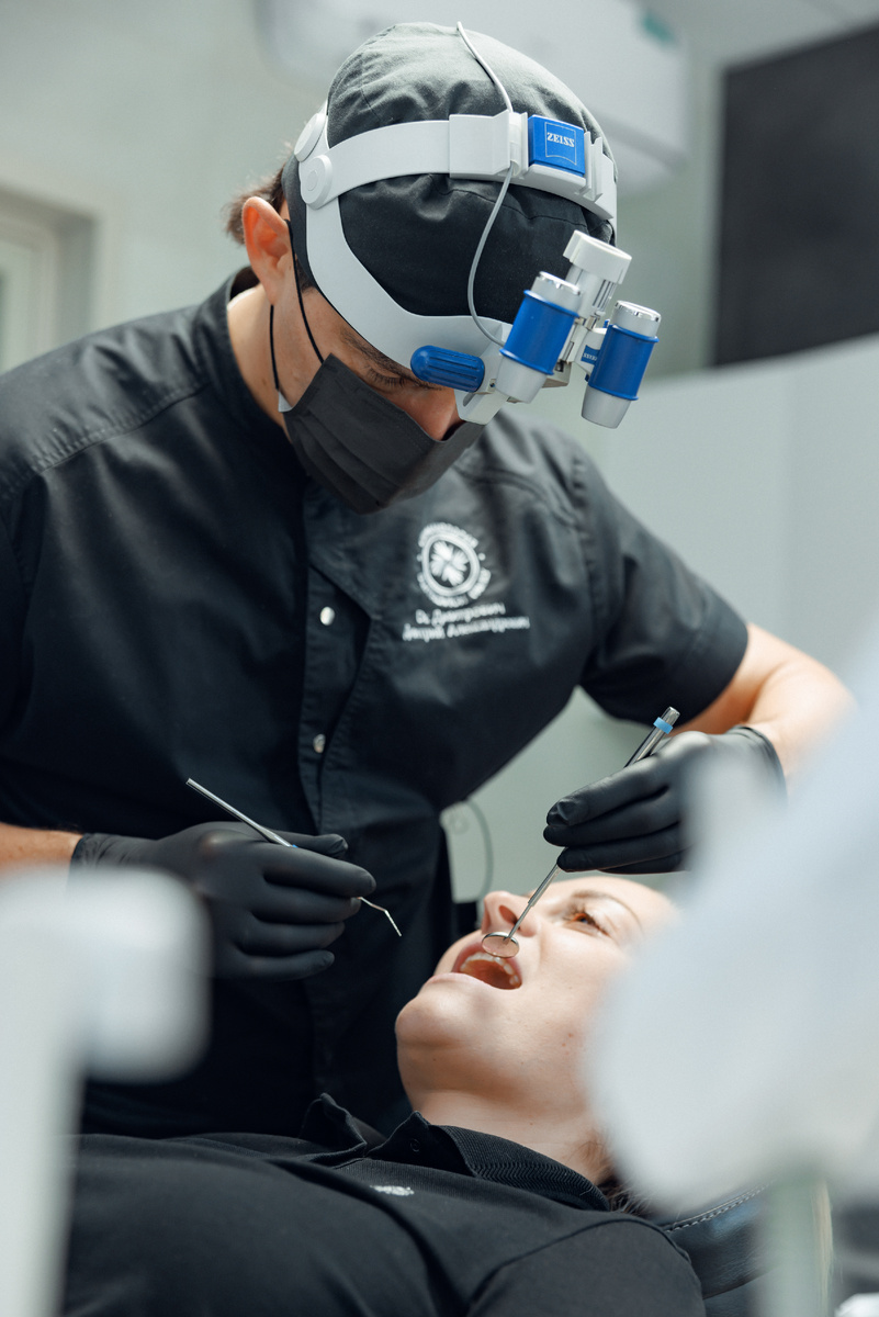 Фотография взята с сайта стоматологии Дмитрович Фэмили https://www.dmitrovich.ru/