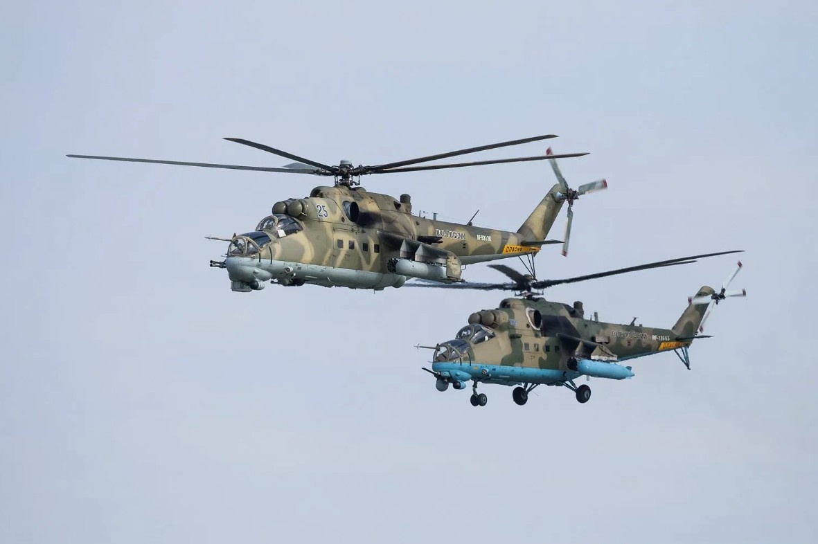 Вертолёты Ми-24 и Ми-35.