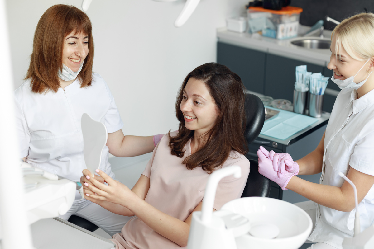 Фотография взята с сайта стоматологии Дмитрович Фэмили https://www.dmitrovich.ru/