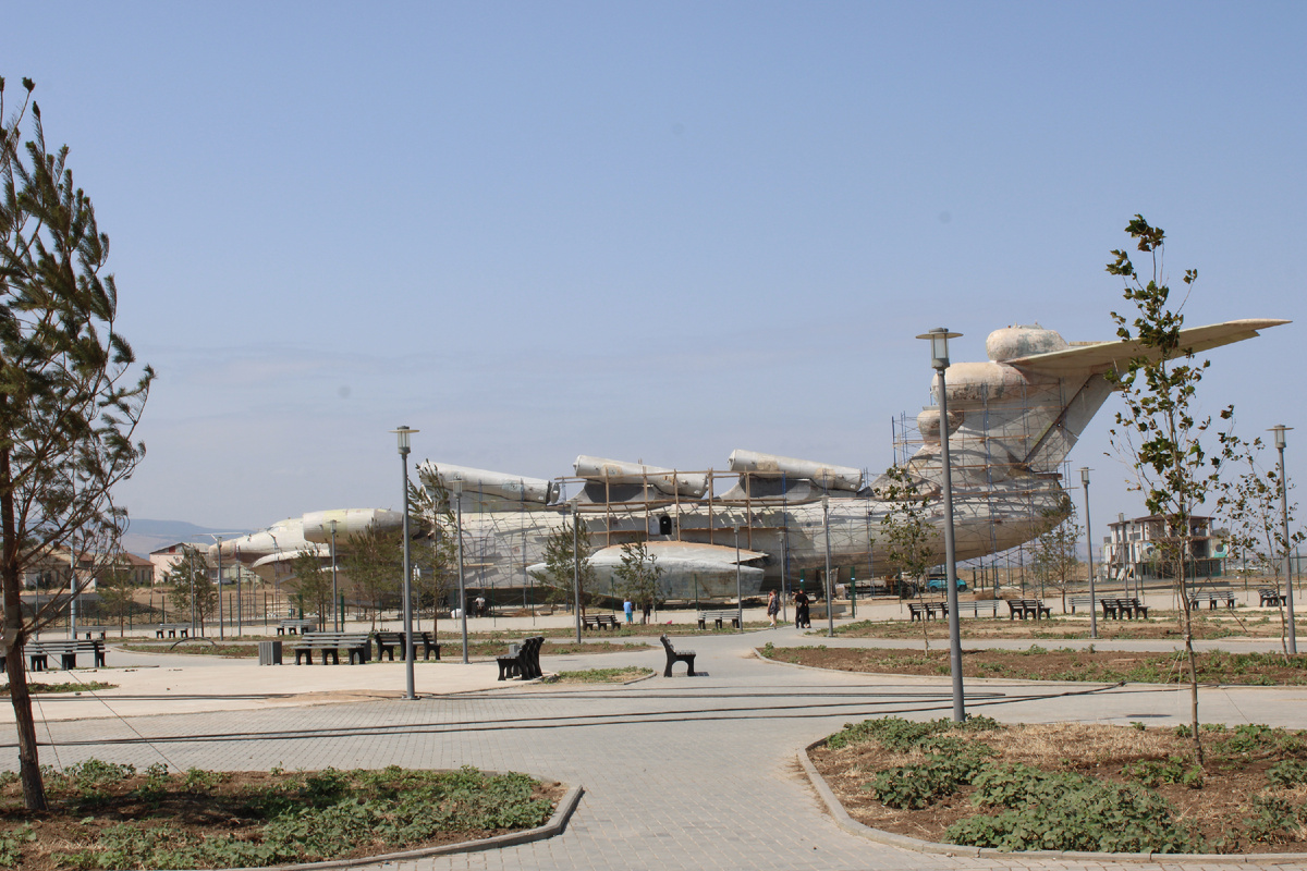 Экраноплан «Лунь» в парке «Патриот» под Дербентом. Фото автора канала