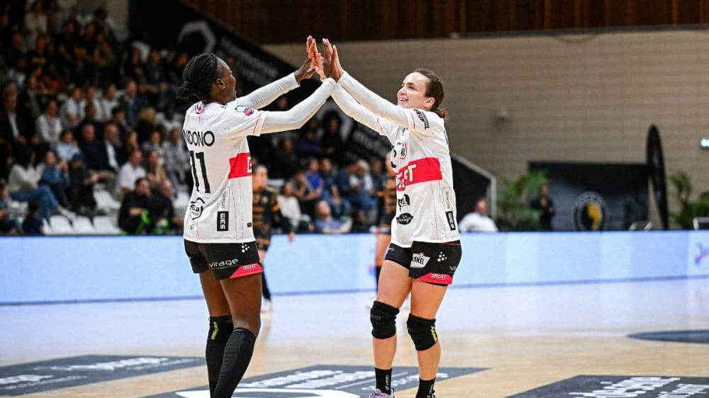    Вяхирева и сама забрасывала, и Ондоно помогла отличиться семь раз