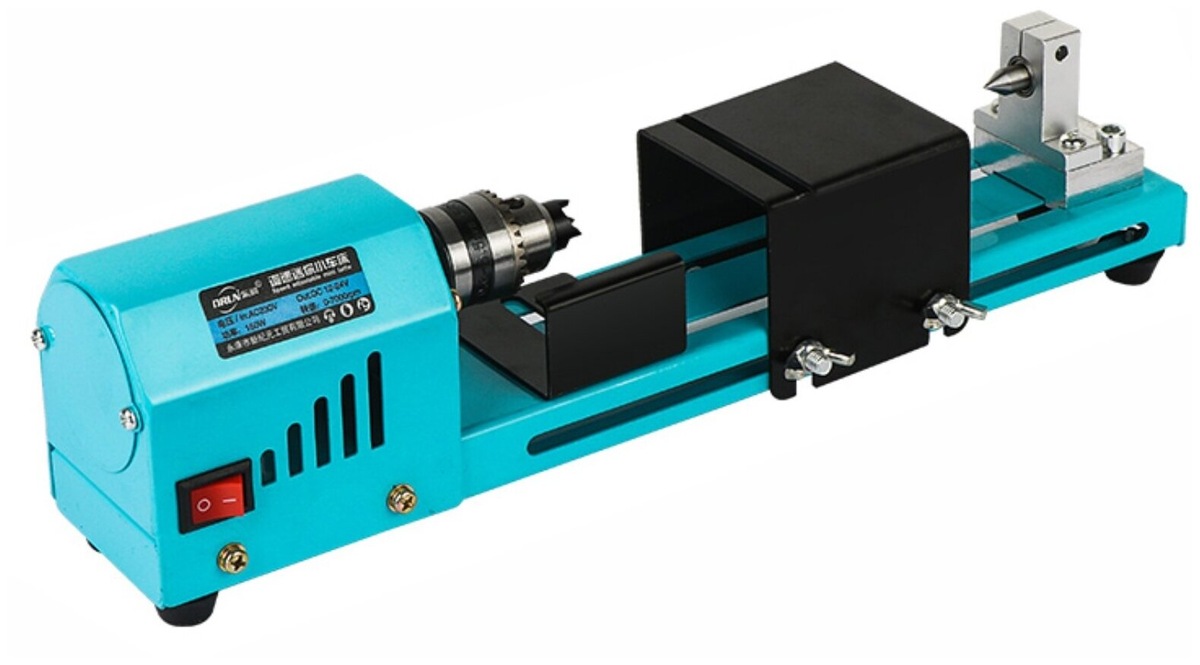 две модели станков китайского производства с бюджетной стоимостью